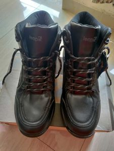 LIBERTY New With Tag Leather Boots (44)