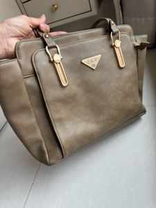 Soft Leather Stylish Handbag - Olive &amp; Gold