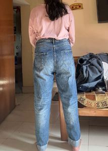 High Wiasted Blue Ripped Jeans