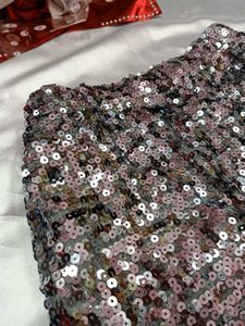 Sequin Mini Skirt🤍✨