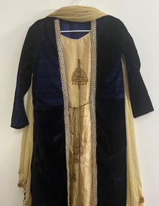 Elegant Salwar Kameez Suit