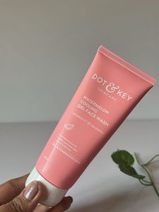 Dot &amp; Key watermelon Face Wash