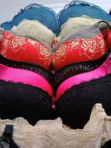 20 Fully Padded Bras