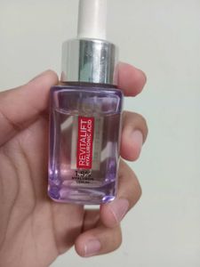 L'Oreal Revitalift Hyaluronic Acid Serum