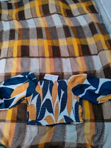 Stylish Floral Print Crop Top