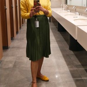 Olive green Pleated Skirt