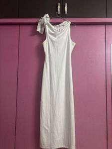 Elegant White Maxi Dress