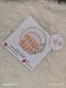 Press-On Nails by NAILSTOUCH