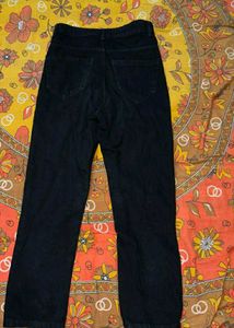 Loose Fit High Rise Black Jeans