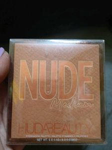 Huda Beauty Nude Palette