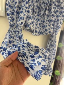 Floral Print Off-Shoulder Top