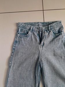 Wide leg jeans