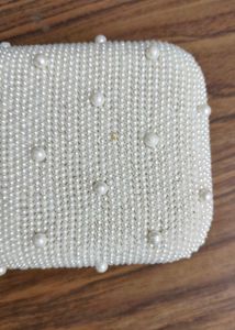 White Pearl clutch (Factory Reject)
