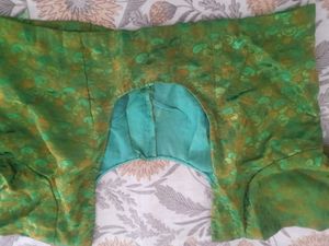 Green Blouse with margin inside
