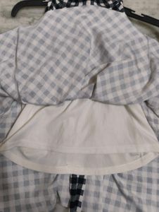 checkered babydoll sleeveless top 🖤