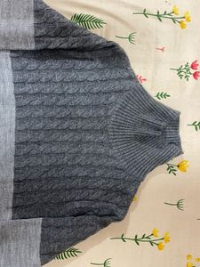 AJIO Colourblock Turtle-Neck Slim Fit Pullover