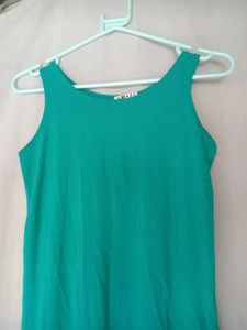 Sleevless Top 💚