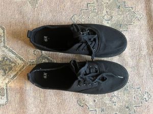 H&amp;M Black Shoes New Without Tag