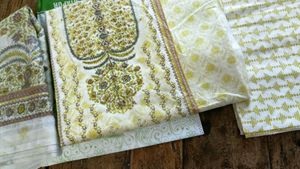 !!Sale!! Pakistani Lawn Suit..