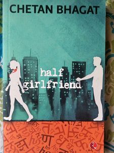 Chetan Bhagat - Half Girlfriend - Fiction Book