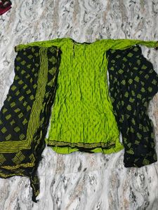 Green & Black Salwar Suit