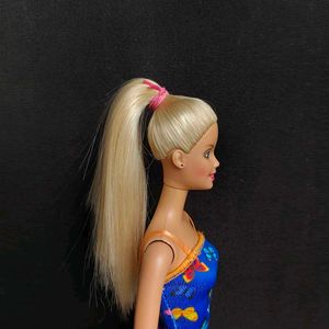 Barbie Kennel Care 2001 Doll