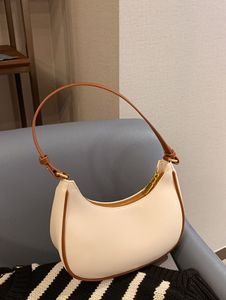 Vintage-style Shoulder Bag