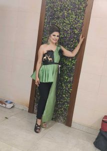Unique Green &amp; Black One Shoulder Top