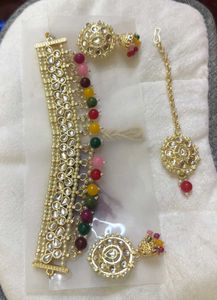 Elegant Kundan Jewelry Set