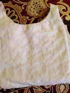 White Cottan Chikankari Kurti
