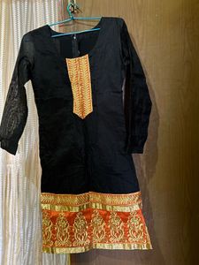 Elegant Black & Gold Embellished Kurti