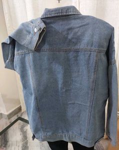 Denim Jacket - Loose fit