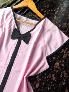 Cute bow pink top