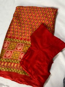 Elegant Ethnic Saree With Blouse