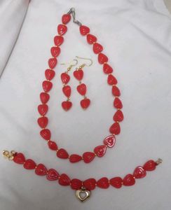 Red ♥️ Set 😍 Look Beautiful