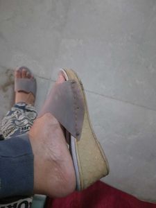 Lavender Joint Heel Sandel