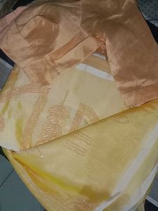 Elegant Peach silk Saree with blause