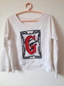 White woven G letter women's top
