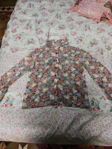 Floral Print Shirt Medium Size