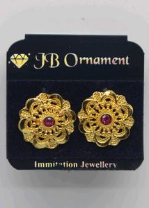 Gold Tone Floral Stud Earrings [ER849]
