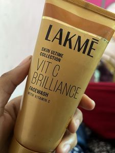 Lakme Vit C Facewash