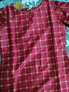 Maroon Kurti