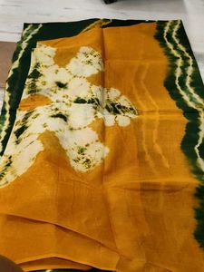 Maroon And Mustard Tie An Dye Saree