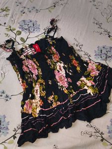 Floral Print Smocked Tank Top 😍
