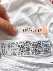 Forever 21 : Halter Neck Top