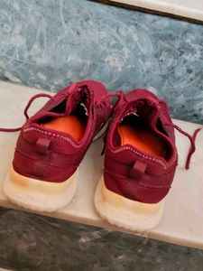 Red tape Sports Shoes
