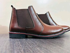 MEN&#39;S LEATHER BOOTS