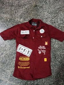 Maroon Graphic Short Sleeve Shirt