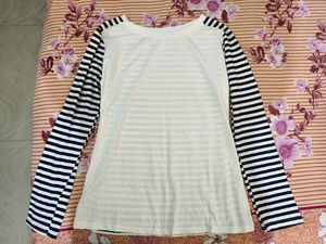 WHITE STRIPE TOP