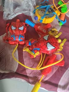 3 pichkari 100 per piece